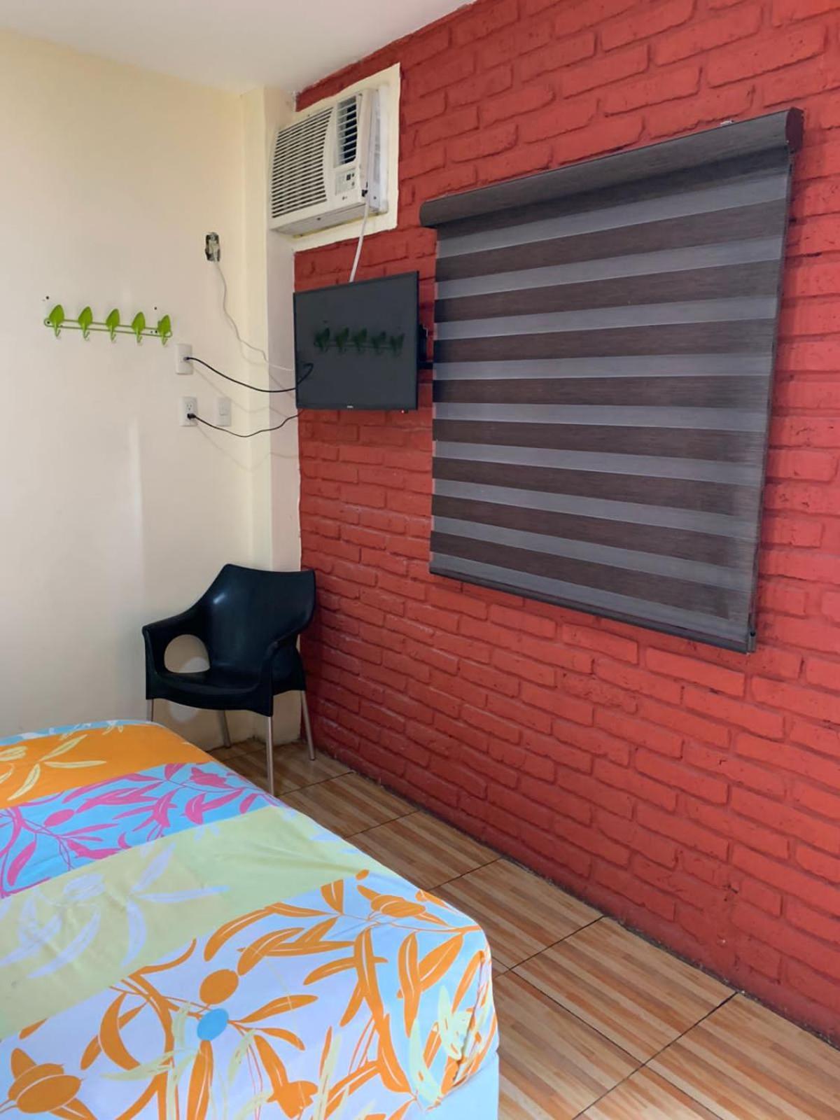 Hostal Las Velas Hotell Manta Exteriör bild