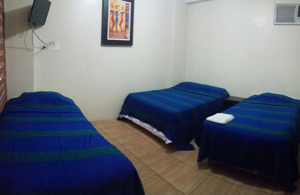 Hostal Las Velas Hotell Manta Exteriör bild