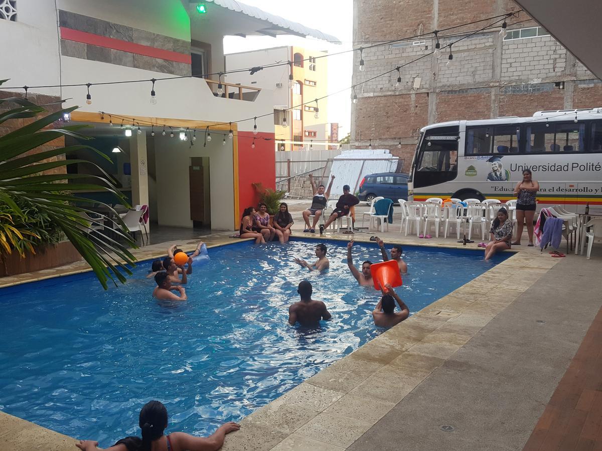 Hostal Las Velas Hotell Manta Exteriör bild